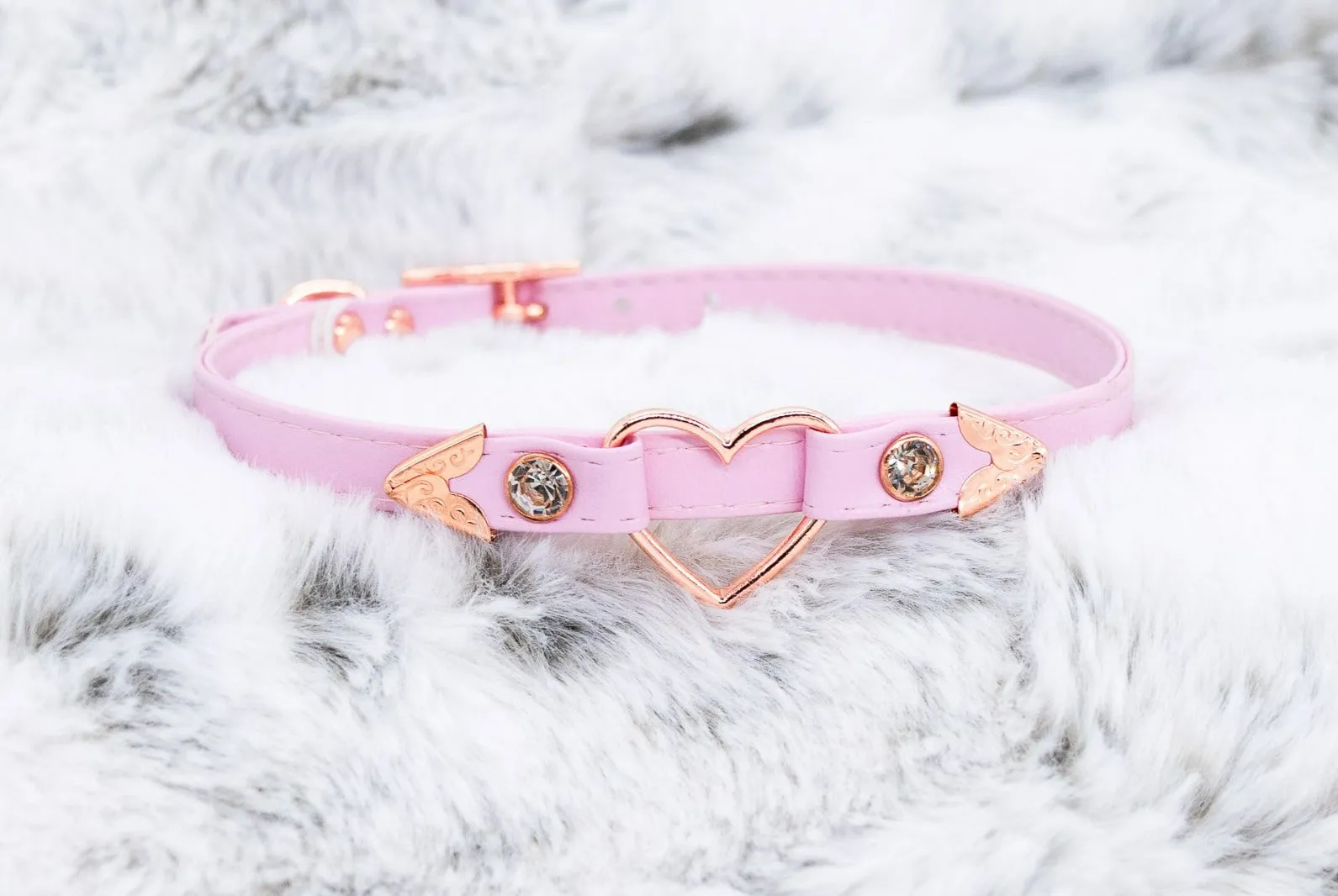 3/8" Pink Vegan Leather Collar in Rose Gold