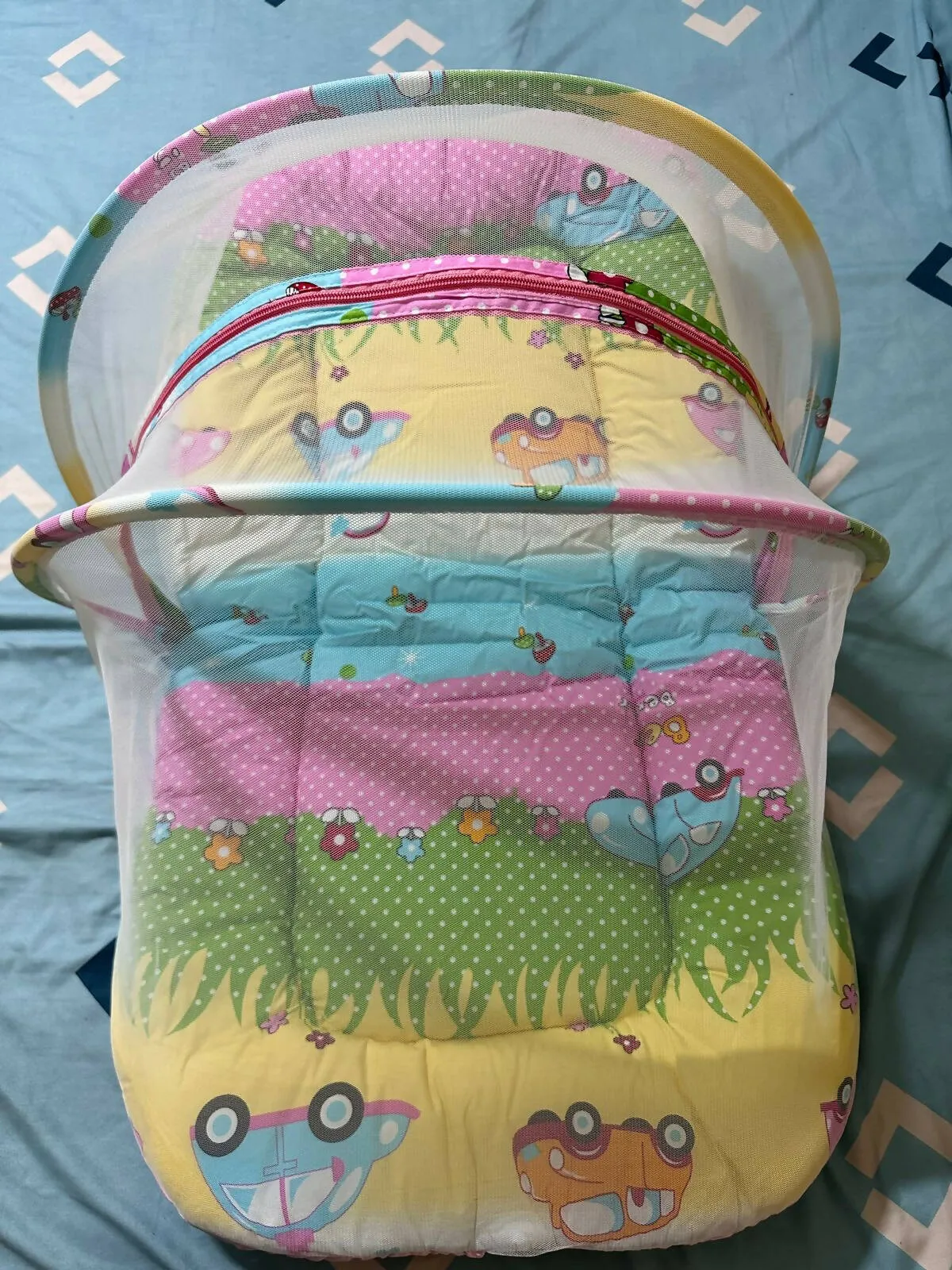 BABYHUG Cotton Bedding Set with Mosquito Net Parkland Print - Multicolor