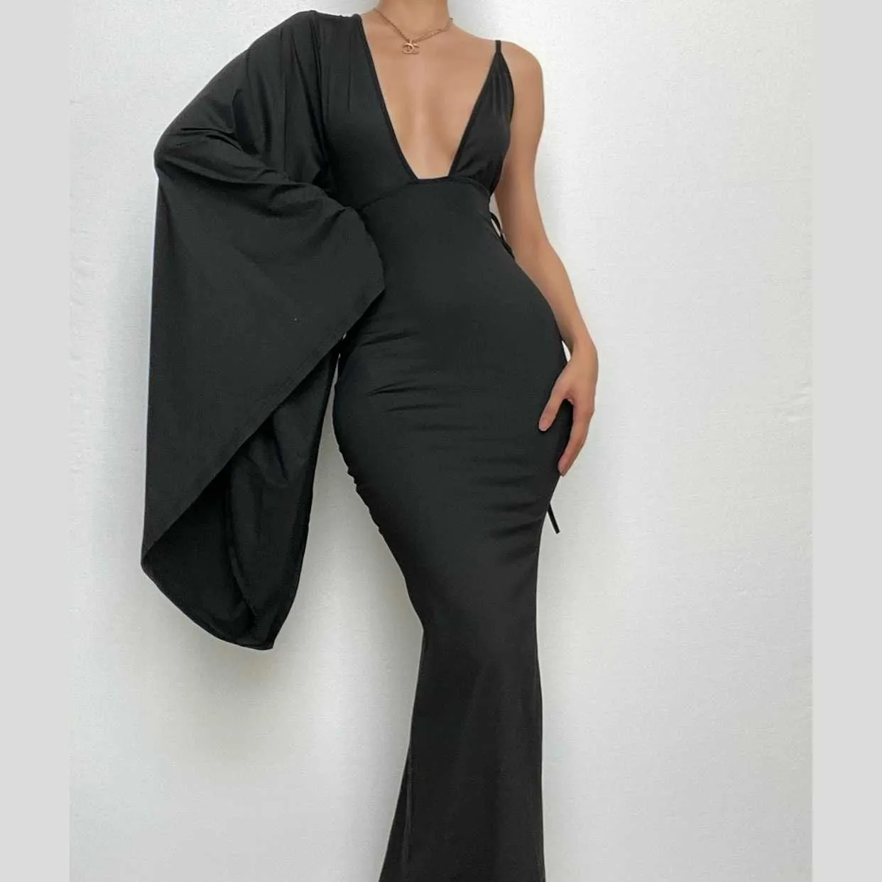 BerriesJam - Backless One Shoulder Flared Sleeve Solid Maxi Dress