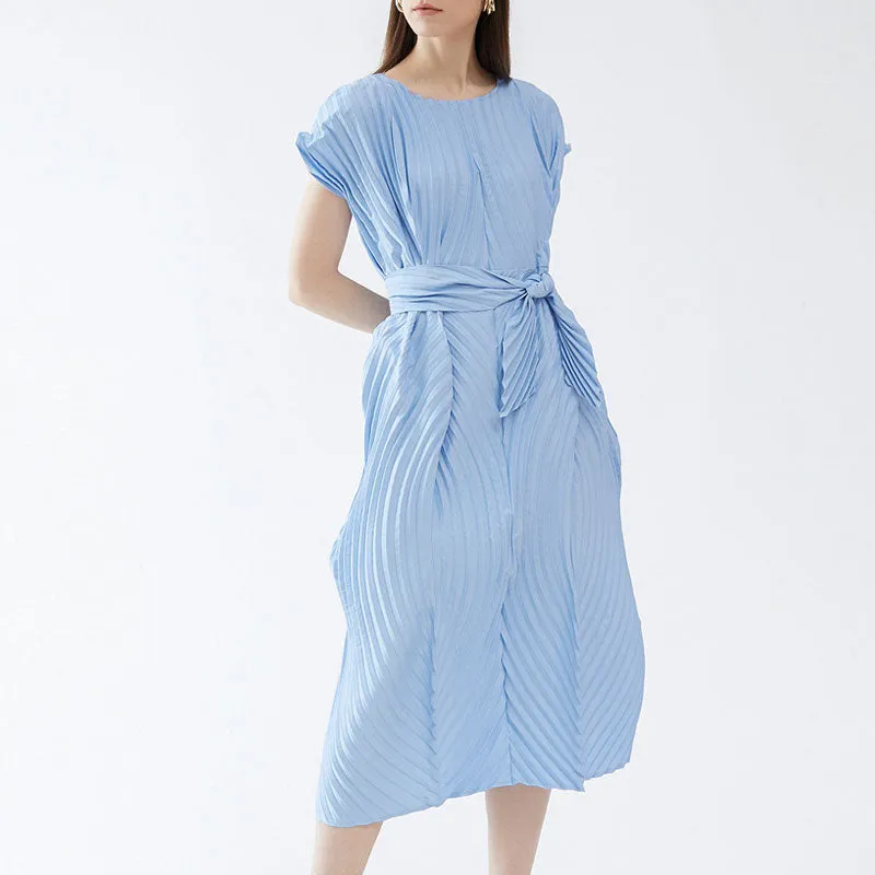 Classic Round Neck Short Sleeve Tie Waist Wavy Pleated Midi Dress