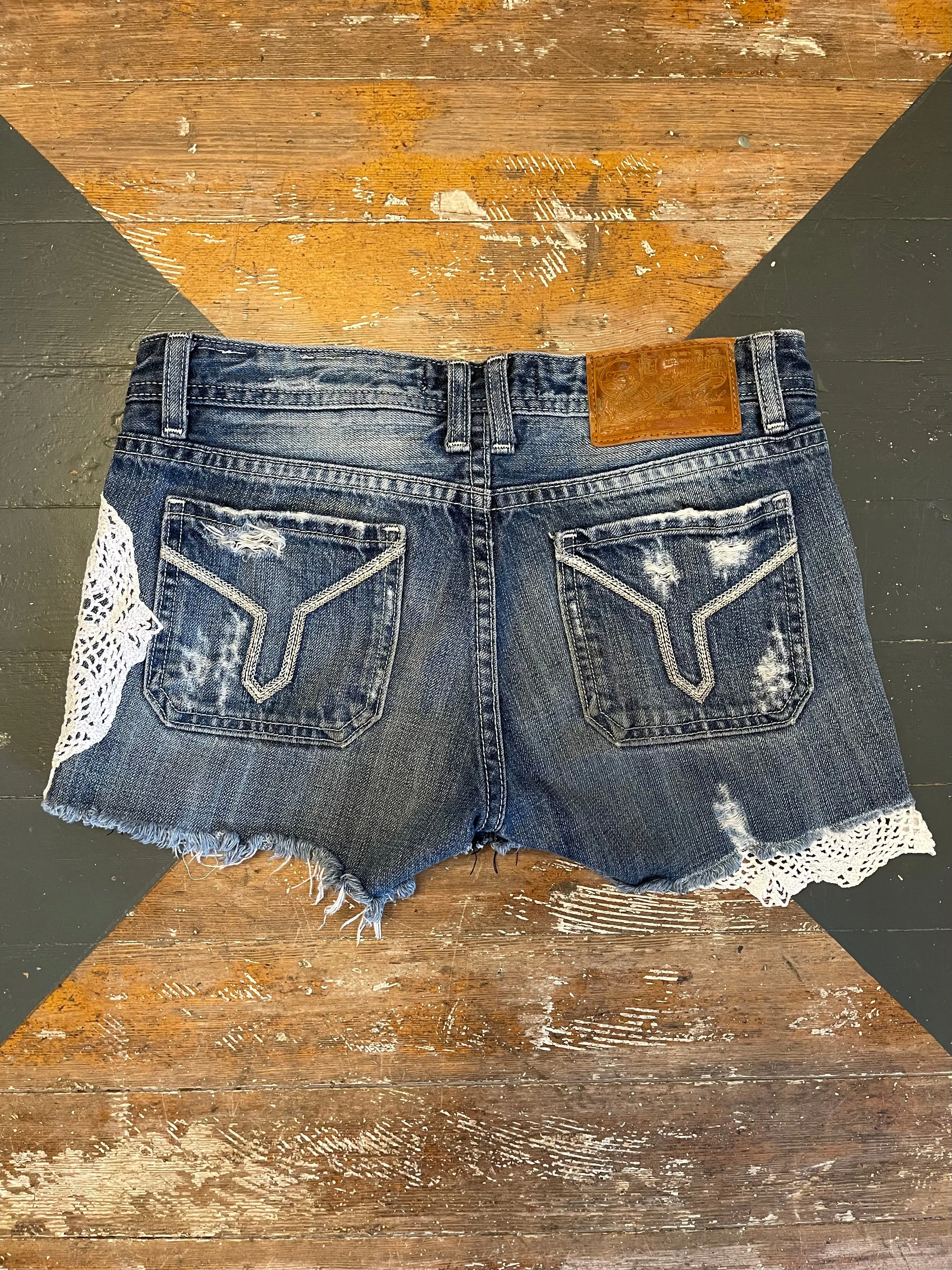 DOILIE VIGOSS STUDIO SHORTS - 27