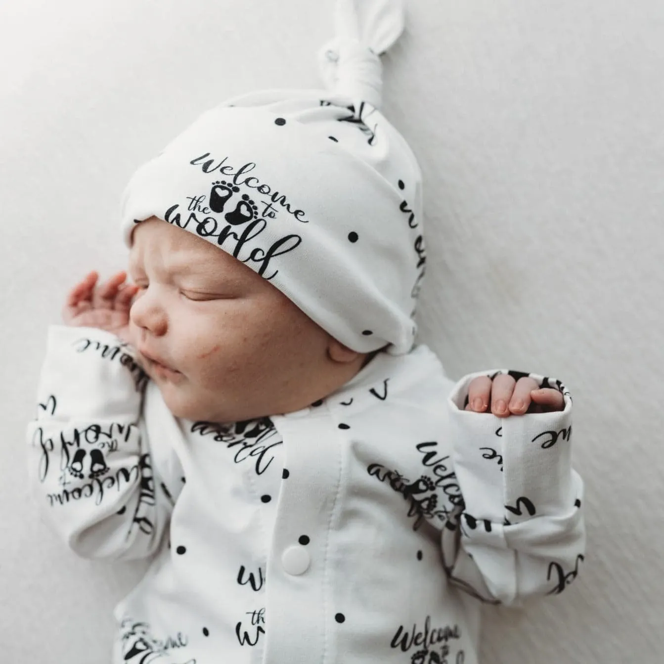 Welcome to the World - Newborn Coming Home Outfit